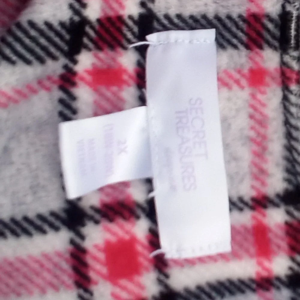 NWOT SECRET TREASURE SLEEP WEAR GOWN